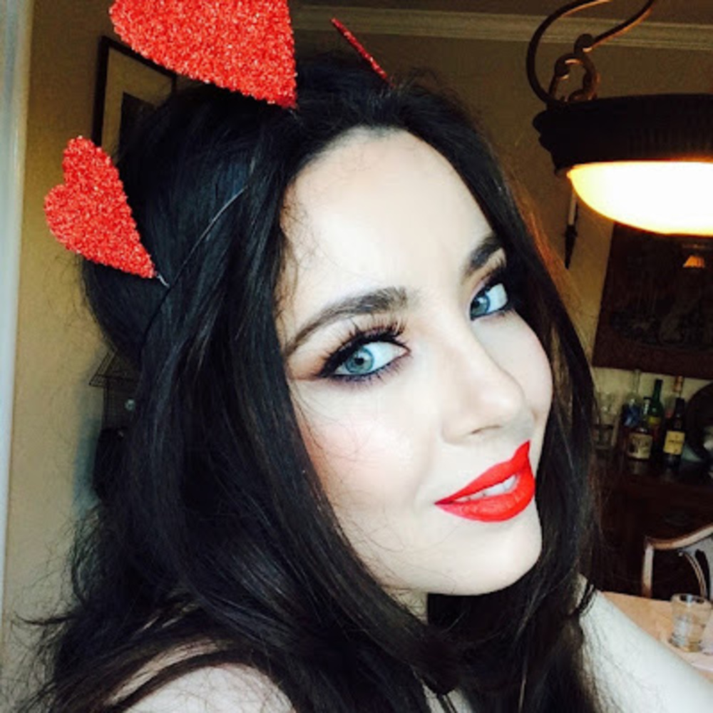 Meet your Posher, Caitlin
